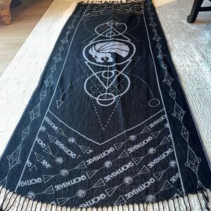 Seven Lions Pashmina